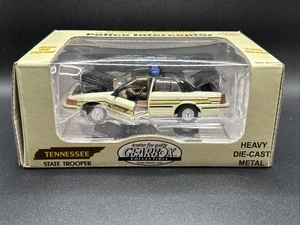 2000 Gearbox 1:43 Die-cast Ford Crown Victoria Tennessee State Police Car - Picture 1 of 2