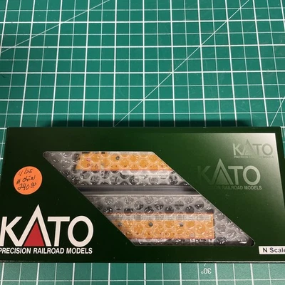New! N-Scale Kato 106-0432 F7 A&B Powered MR $240,00 Make offer - Image 1 of 4