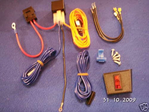 CLASSIC MINI DRIVING LIGHT RELAY ACCESSORY/ LIGHT FITTING KIT - Image 1 of 1