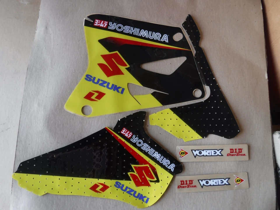 ONE INDUSTRIES GRAPHICS TEAM SUZUKI RM85 RM85L 2002-2025 Foto 1 de 1