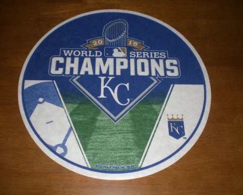 2015 KANSAS CITY ROYALS WORLD SERIES CHAMPIONS DIE CUT ROUND PENNANT Cover