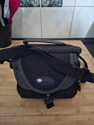 Canon PowerShot SX1 IS 10.0MP Digitalkamera - Schwarz - Bild 1 von 4