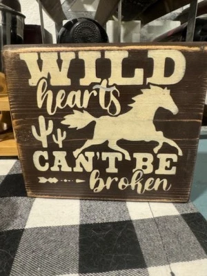 GRANJA, DECORACIÓN DEL HOGAR, PINTADO A MANO, RÚSTICO - CORAZONES SALVAJES NO SE PUEDEN ROMPER - CABALLO - SIGNO Foto 1 de 2