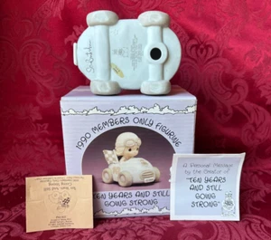PRECIOUS MOMENTS 1990 "PM901" "TEN YEARS AND STILL GOING STRONG" HAND SIGNED-NIB - Picture 1 of 11