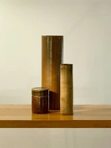 1950 LA BORNE 3 VASES ROULEAU GRES CERAMIQUE MODERNISTE FORME LIBRE - Imagen 1 de 11