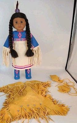 Muñeca American Girl Pleasant Company Kaya con AG Pow Pow y Meet Outfits Usada en Excelente Condición Foto 1 de 4