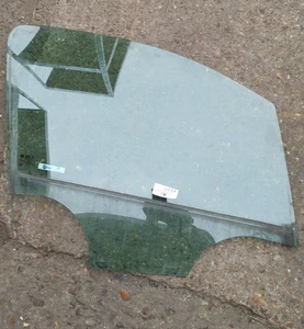 VAUXHALL MOKKA X DOOR WINDOW GLASS PANEL OFFSIDE FRONT RIGHT (2016-2019) - Picture 1 of 8