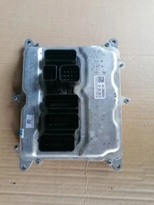 BMW 1 Series F20 F21 Petrol ECU 8638198 0261S11037 - Picture 1 of 3