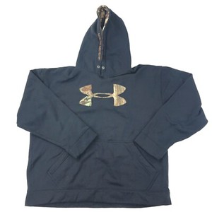 black and camo under armour hoodie