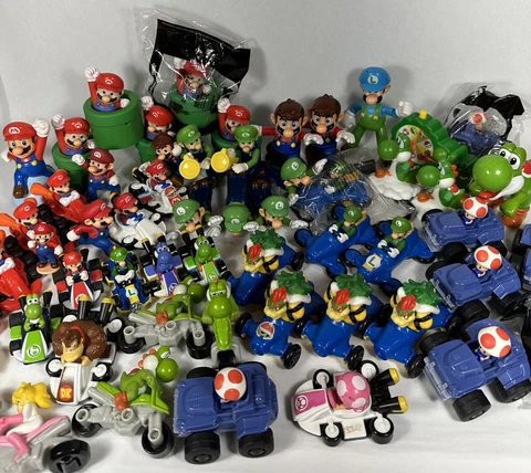 Nintendo Mario Yoshi Luigi Bowser Donkey Kong Princess Peach Figures Lot As Is Cover