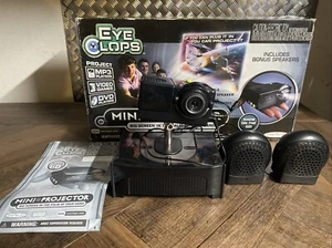 Jakks Pacific EyeClops Mini LED Projector Portable For Up to 60" Screen - Picture 1 of 8