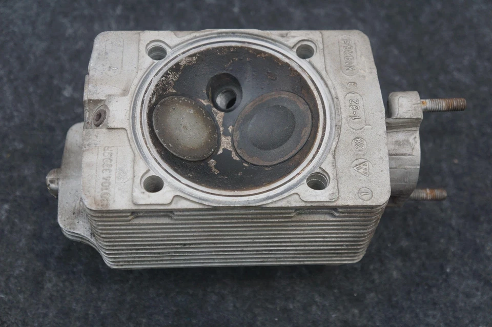 空气冷却气缸盖总成原始设备制造商 9301043292R 保时捷 911 SC 1978-1983 — 第 1/4 张图片