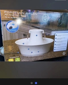 Fuente de cerámica para mascotas PetSafe Drink-well Creekside 70 oz - Imagen 1 de 3