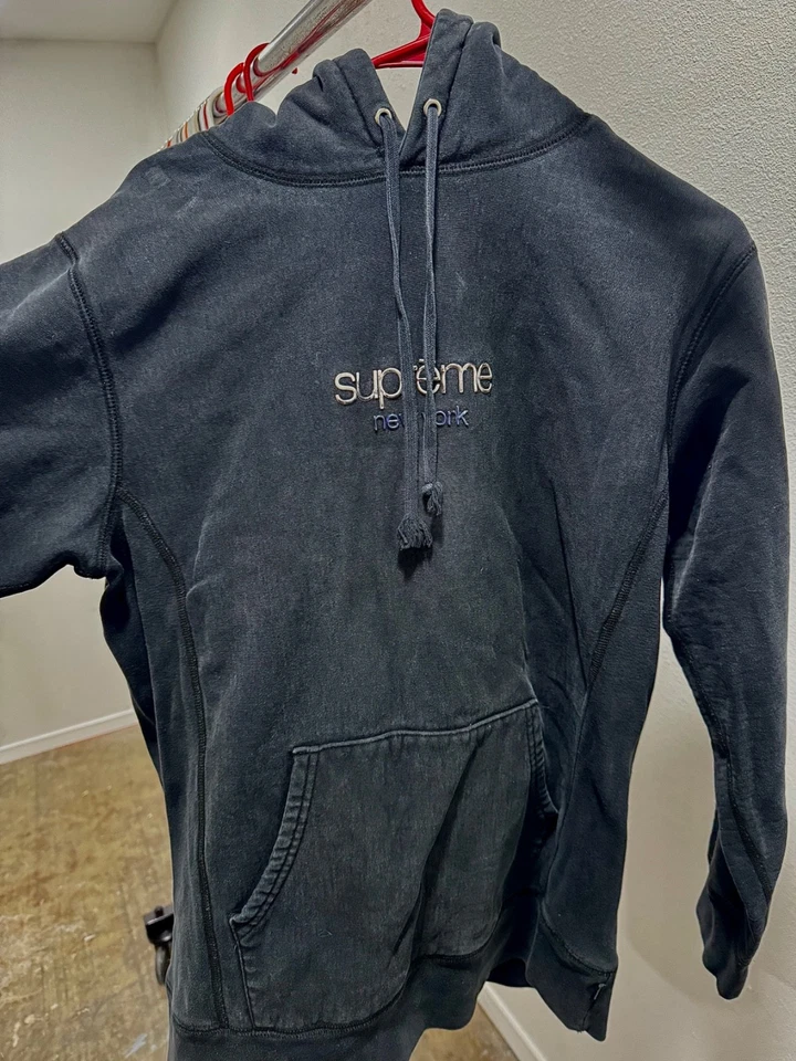 SUPREME CHROME CLASSIC LOGO HOODIE | SUPREME NEW YORK | SIZE LARGE | CHROME | - Image 1 of 3