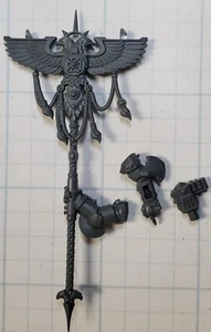 40k Adeptus Custodes Bits Allarus Terminator Praetor Vexilla w Pointing Arm - Picture 1 of 3