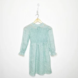 80s Floral Dress Mini pan LACE COLLAR Dress Green smocked Long sleeve Girls 10 - Picture 1 of 7