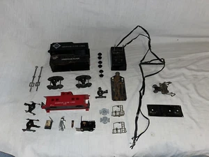 LOT OF LIONEL AND AMERICAN FLYER PIECES FOR RESTORATION OR PARTS - Picture 1 of 12