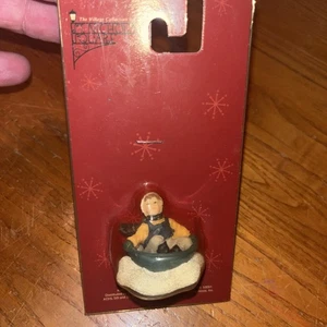 Estatuilla de 2" de trineo de trineo para niños de colección St. Nicholas Square Village - Imagen 1 de 4