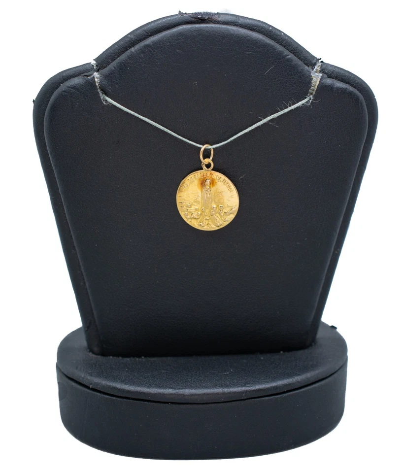 (MA4) 19k Portuguese Yellow Gold N. S. Do Rosario Da Fatima Pendant .9gr 3/4 in. - Image 1 of 4