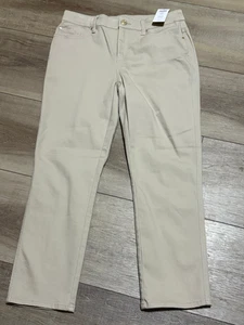 Neu mit Etikett Chico's Platinum 24" kurze Jeans Größe 00 = US-Größe 2 hellbraune Feder - Bild 1 von 11