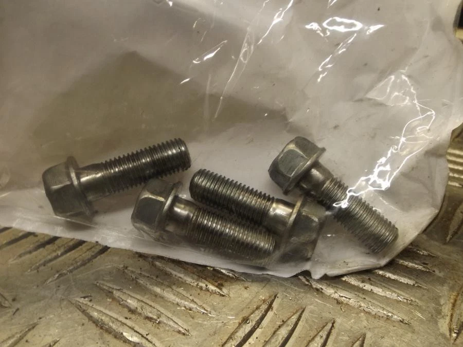 Kawasaki Z750 1981 CSR750 Twin Z650 Z900 Rear Back Brake Disc Bolts - Image 1 of 2