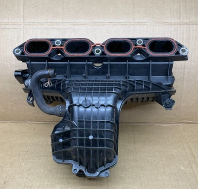 Toyota Prius V 2012-2017 1,8 L L4 híbrido colector de admisión Foto 1 de 4