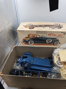 Vintage HUBLEY SJ Duesenberg Classic Metal Model Kit No. 4864 1/18 Scale 1965 - Picture 1 of 19