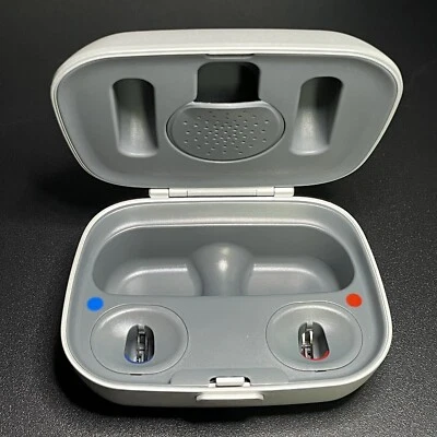 Estuche de carga combinado Unitron Charger Moxi R 3 con cable y enchufe Kirkland Phonak Foto 1 de 4