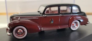 Oxford Die-Cast 1:43rd Scale Humber Pullman (Rothschild) in Perspex Box - Picture 1 of 6