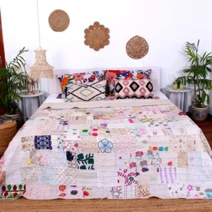 Vintage Patola Silk Sari Kantha Quilt Patchwork Bedspreads,Throws,Ralli,Gudari - Picture 1 of 2