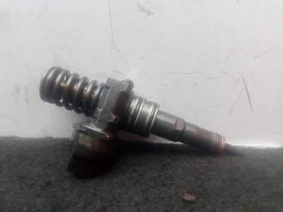 038130073BQ - 0414720312 INYECTOR / BOSCH / 719078 PARA VOLKSWAGEN CADDY III FURG Foto 1 de 4