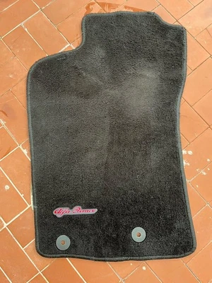 Numero 4 Tappetini Originali Per ALFA ROMEO GT  / 147 156 - Immagine 1 di 4