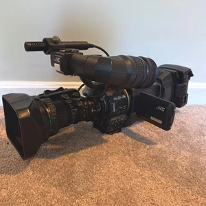JVC GY-HD250U HD Digital Camera Recorder w/ Fujinon Lens Th16x5.5Brmu, WORKING - Picture 1 of 14