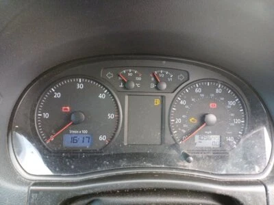 VOLKSWAGEN POLO    2005-2009 1422 SPEEDO CLOCKS - Image 1 of 3