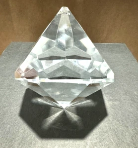 PENDENTE CRISTALLO BOHEMIA, FORMA DIAMANTE, MOLATO A MANO, H 70mm, PER LAMPADARI - Foto 1 di 6