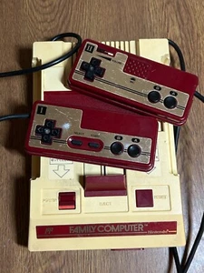 FAMICOM Original Nintendo Game Console JAPAN - Picture 1 of 5