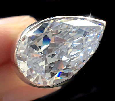 7 Kt Sfavillanti Grande Pera Anello Superiore Vintage Zirconia Cubica - Immagine 1 di 4