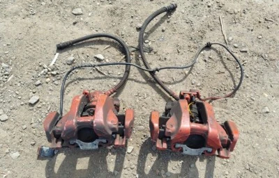 07-18 Juego de pinzas de freno traseras izquierda y derecha mercedes r230 sl550 s550 fabricante de equipos originales Foto 1 de 4