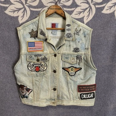 Chaleco de motociclista vaquero vintage años 90 sin mangas grande para mujer parches prendedores” Foto 1 de 4
