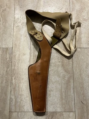 Vintage Safariland #101 Leather Shoulder Holster Movrovia Ca 6- 6 1/2 “ Revolver - Image 1 of 4