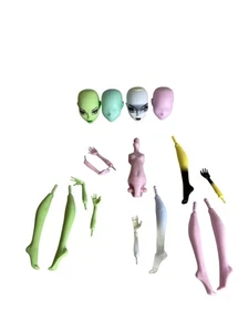 Monster High Create a Monster Lot gemischte Teile. - Bild 1 von 5