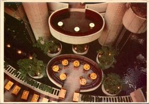 Detroit Michigan Plaza Hotel Dining Atrium c1980 Postcard - Picture 1 of 2