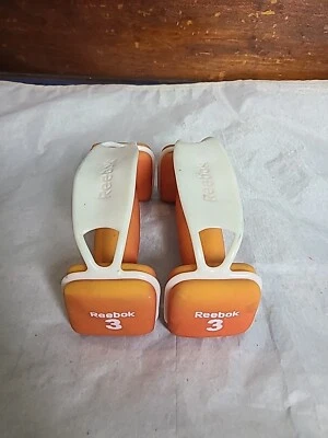 Juego de 2 mancuernas Reebok 3 lb peso cuadrado recubiertas de goma metal con empuñadura Foto 1 de 4