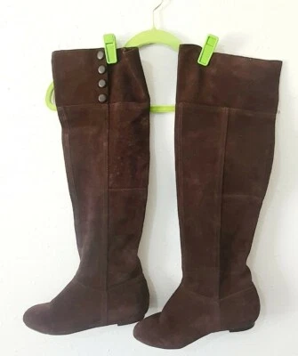 Botas para mujer Chinese Laundry Tripin holgadas plegables talla 7,5 marrón gamuza  Foto 1 de 4