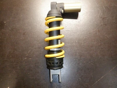 Honda CBR600RR 2004 | Amortiguador de suspensión de amortiguador trasero Showa | Usado OEM Foto 1 de 4