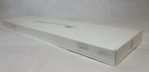 Apple A1243 USB Wired Keyboard with Numeric Pad - Hungarian (MB110MG/B) - Picture 1 of 1
