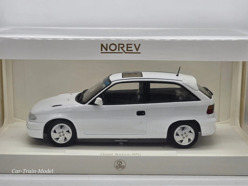 Opel Astra GSI 1991 - Norev 1:18 1/18 1-18 - Immagine 1 di 3