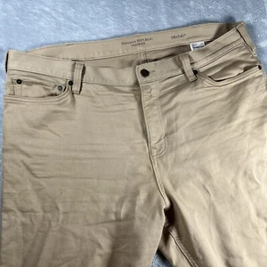 Pantalones de mezclilla Banana Republic Traveler para hombre 38x31 (etiqueta 38x34) marrón - Imagen 1 de 11