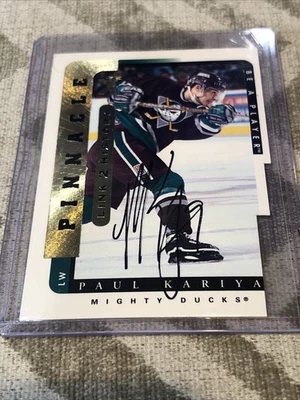 1996-97 BE A PLAYER LINK 2 HISTORY AUTOGRAPHED PAUL KARIYA # LTH-6B HOCKEY CARD - Image 1 of 4