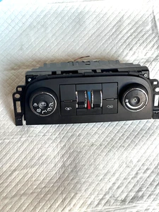 2006-2011 Chevrolet Impala Ac Heater Climate Control 20861784 OEM (128) - Picture 1 of 7